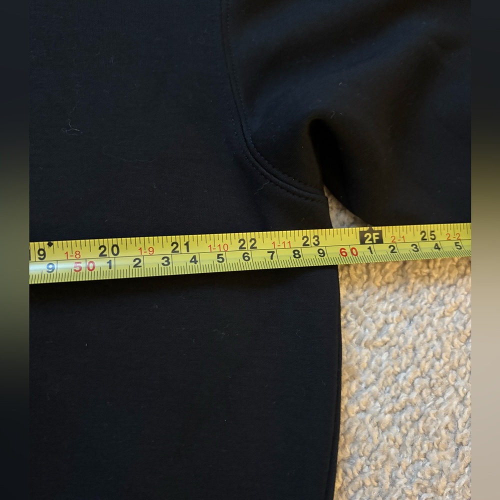 SPANX AirEssentials Crop Hoodie Size Medium Like New - Picture 9 of 9